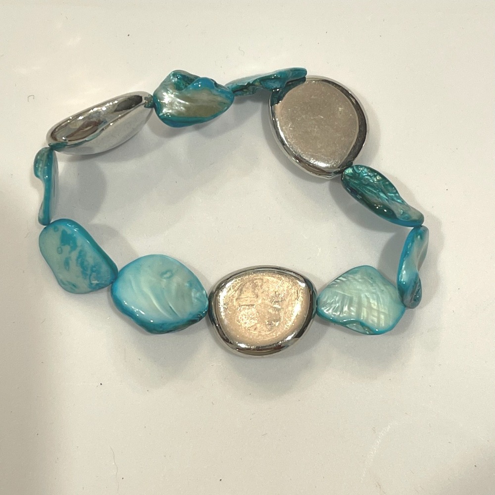 Blue Mother of Pearl Shell Silver Tone Nugget‎ Chunky Stretch Bracelet Coastal